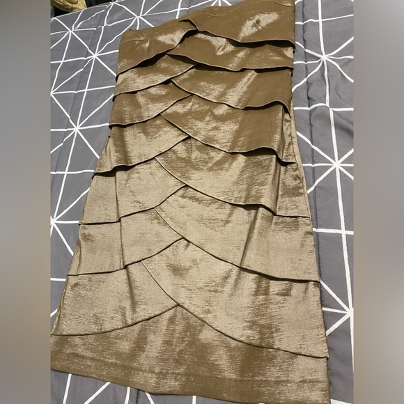 Satin dress-Size 36-38 - Picture 3 of 6